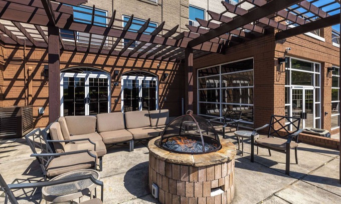 Huntersville Hotel | Country Inn & Suites by Radisson, Lake Norman Huntersville, NC