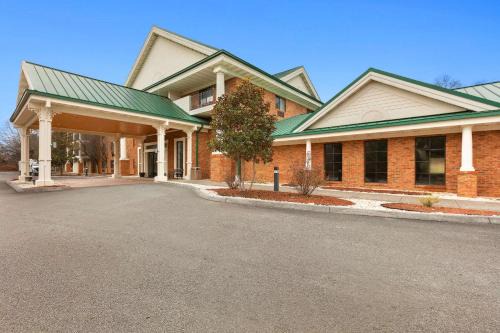 Jonesborough Hotel | Country Inn & Suites by Radisson, Jonesborough-Johnson City West, TN