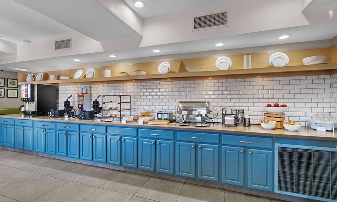 Carolina Forest Hotel | Country Inn & Suites by Radisson, Myrtle Beach, SC