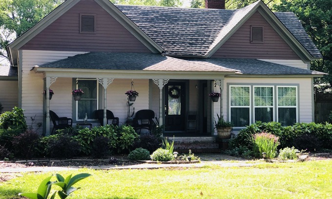 Huntersville House | Country lives in the city