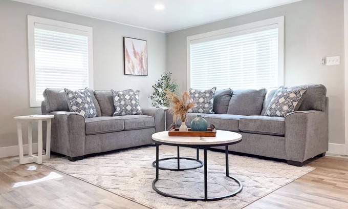 Visalia House | Country Living/Harrison Ranch 3 on Visalia Main Road Mooney 45 minutes to National Park
