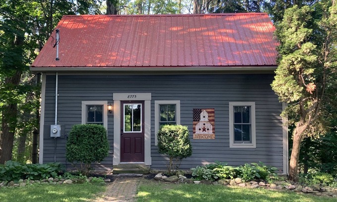 Ionia House | Country setting nestled in the Finger Lakes.