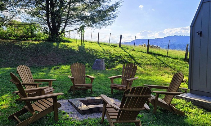 Clyde House | Countryside Mountain house with awesome views