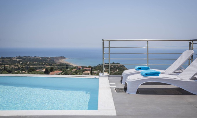 Ratzakli Villa | Countrystyle Villa Bonora