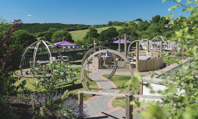 Truro Hotel | County Arms
