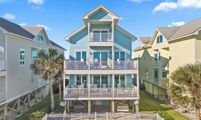 Southpointe House | Courageous Beach House-Beachfront-4BR-Pet Friendly-Pool