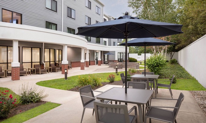 South Portland Hotel | Courtyard by Marriott Portland Airport