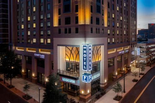 Midtown Hotel | Courtyard by Marriott Atlanta Midtown