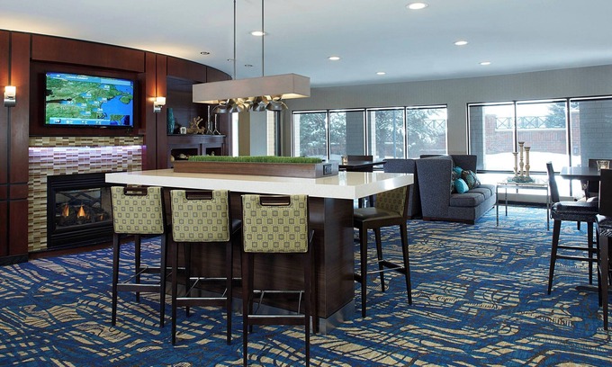 Natick Hotel | Courtyard by Marriott Boston Natick