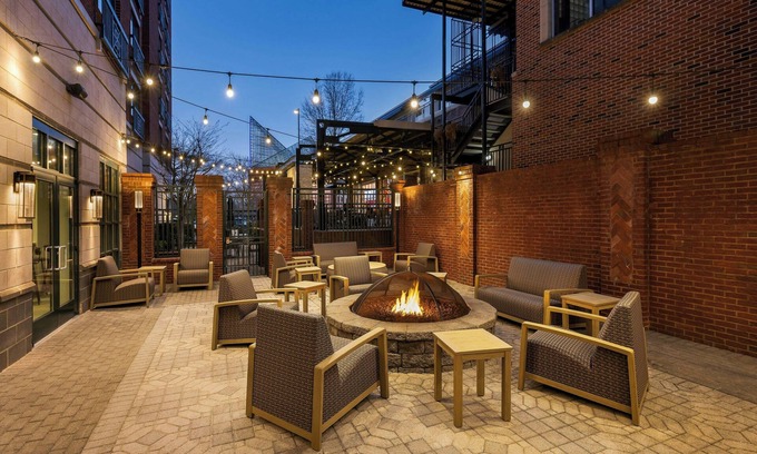 Downtown Chattanooga Hotel | Courtyard by Marriott Chattanooga Downtown