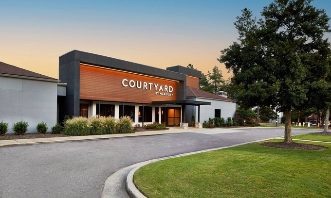 White Station Hotel | Courtyard by Marriott Memphis East/Park Avenue