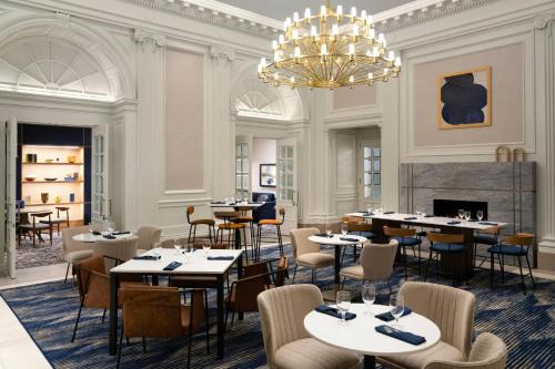Center City Hotel | Courtyard by Marriott Philadelphia Downtown