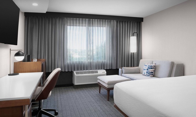 Paso Robles Hotel | Courtyard Marriott Paso Robles