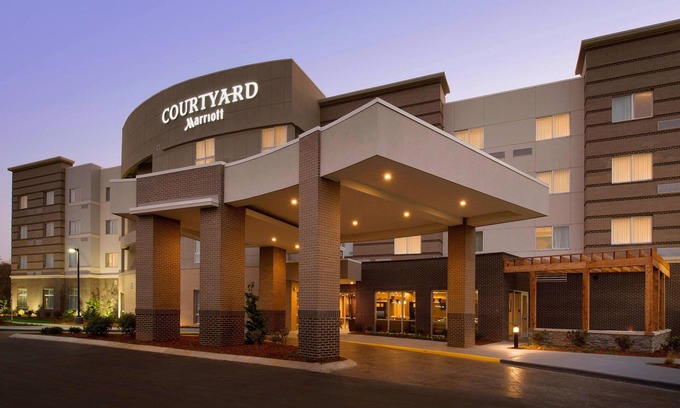 Murfreesboro Hotel | Courtyard Nashville SE/Murfreesboro