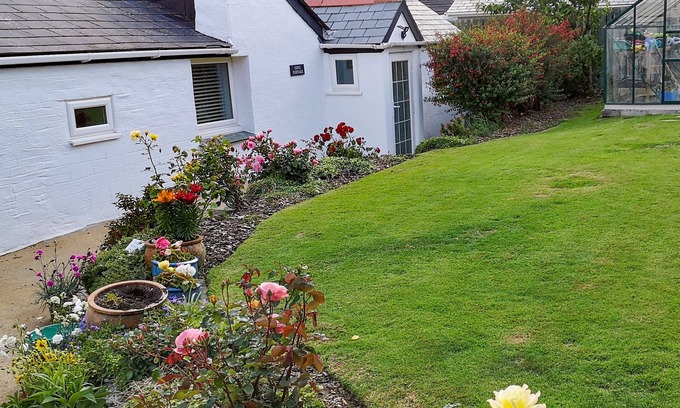 Tintagel Cottage | Cove Cottage