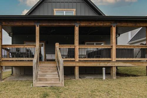 Hollister House | Cove Cottage