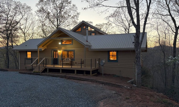 Rutherfordton House | Cove Creek Preserve Hilltop Home