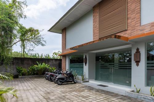 Sunset Road Hotel | Cove Matahari Guesthouse Sunset