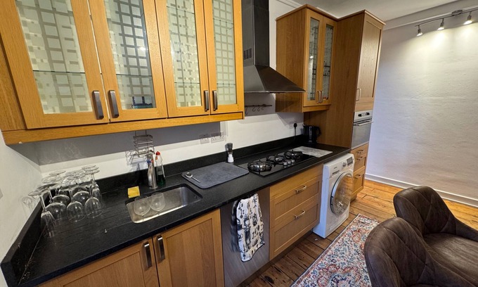 Covent Garden Apartment | Covent Garden 1-bed Apt Sleeps 4, 7 min to Station