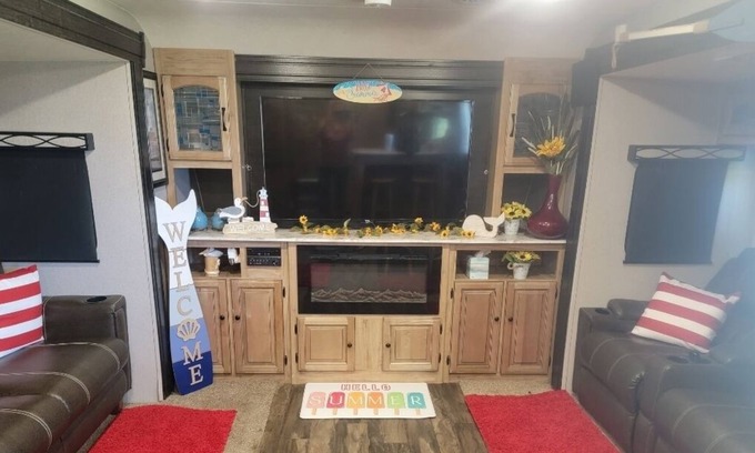 Port Bolivar RV Rental | Covered RV Beach Getaway