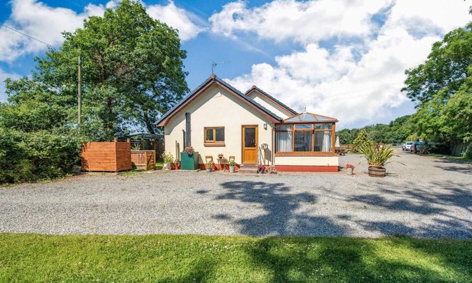 Kilgetty House | Covert Farm Cwtch