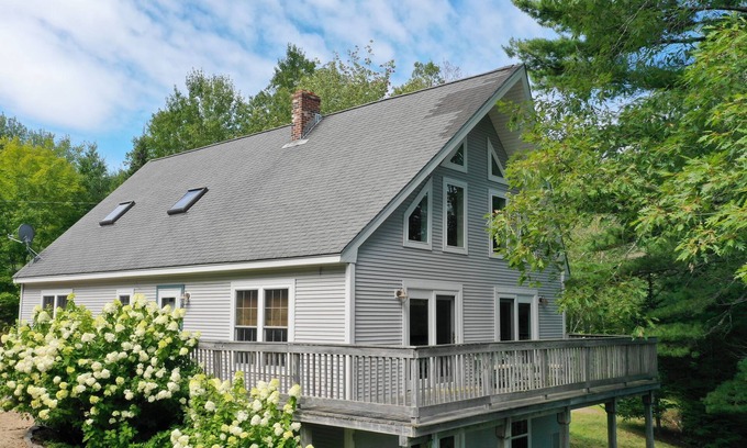 Surry House | Coveside -3 bed 2 bath Oceanview in Surry, Maine near Acadia Natl Park
