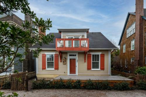 Seabrook House | Coyote Cottage by Seabrook Hospitality