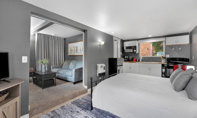 Cedar Glen Apartment | Cozy 1-bedroom apartment in gorgeous Lake Arrowhead with WiFi