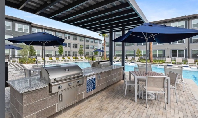 Central Southwest Apartment | Cozy 1 bedroom apartment in delightful Houston with AC, WiFi, fitness room