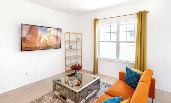 Orlando Apartment | Cozy 1-bedroom apartment in fantastic Orlando with WiFi, AC 15mins airport