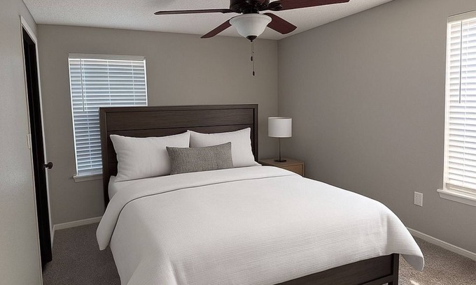 Olathe Apartment | Cozy 1-bedroom apartment in lovely Olathe with AC