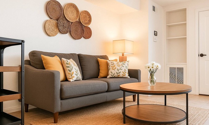 Pumpkin Center Condo | Cozy 1-bedroom condo in terrific Bakersfield with WiFi, AC