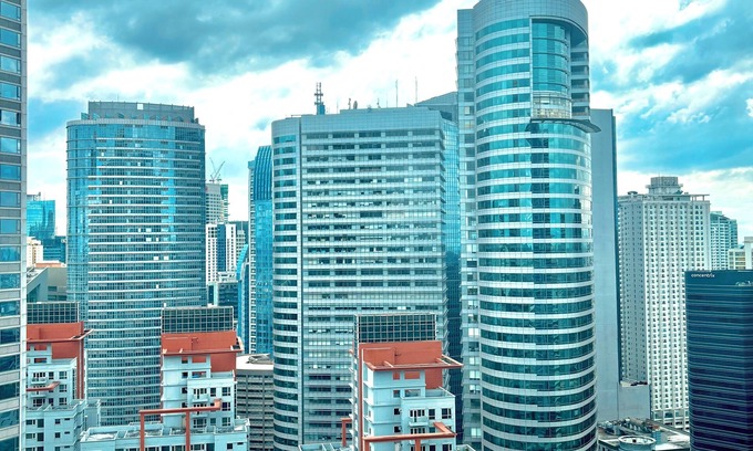 Salcedo Village Condo | Cozy 1-bedroom condo with WiFi, AC in charming Makati