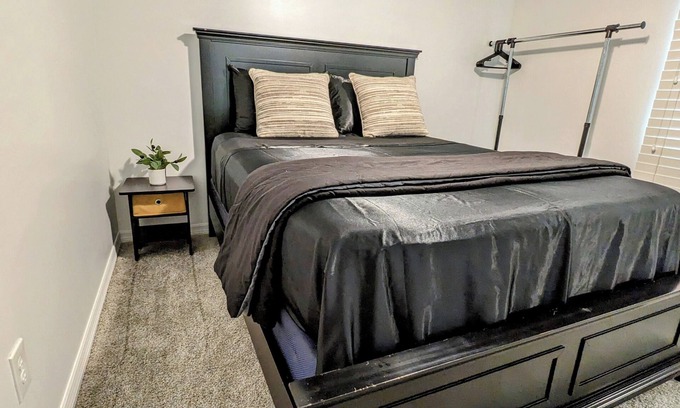 Leesburg House | Cozy 1-bedroom house in charming Leesburg with WiFi, AC