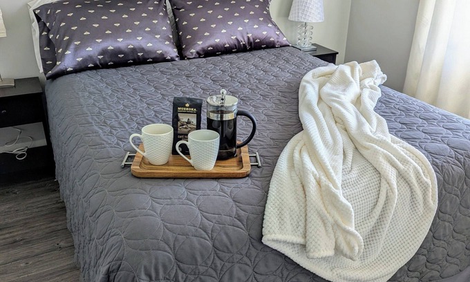 Brighton Apartment | Cozy 1 bedroom on Brighton Bay