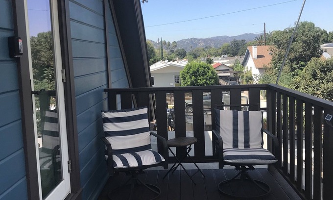 Altadena House | Cozy 1-bedroom/private bathroom/private entrance in Altadena/Share Home.