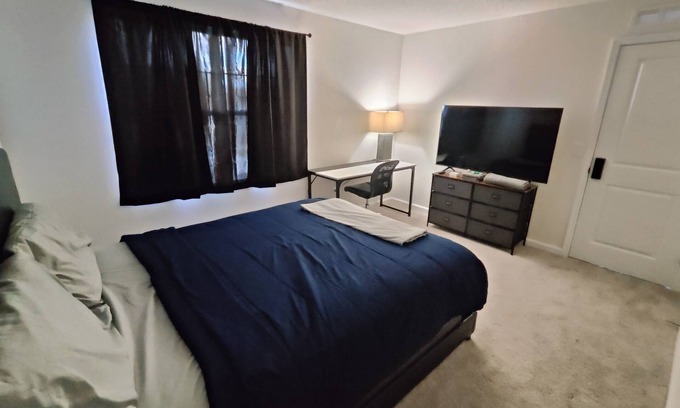 DeLand House | Cozy 1-bedroom, shared house in enjoyable DeLand