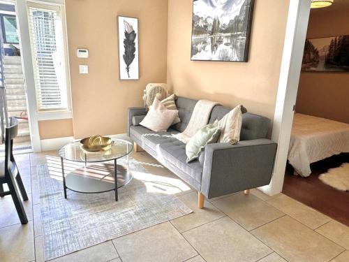 East Side Apartment | Cozy 1 Bedroom Suite