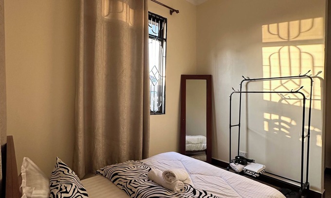 Dar es Salaam Apartment | Cozy 1 BR, prime city center.