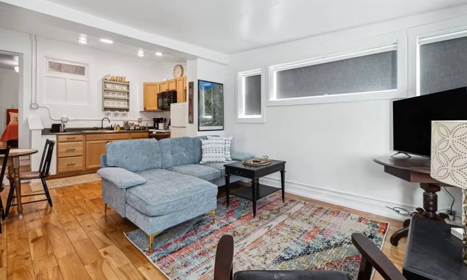 Geneva Apartment | Cozy 1BDR APT in Vibrant Downtown Geneva