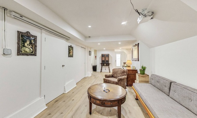 Parkside House | Cozy 1br/1ba Suite near Ocean Beach