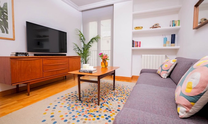 Chueca Apartment | Cozy 1BR apartment with Pool in Chueca
