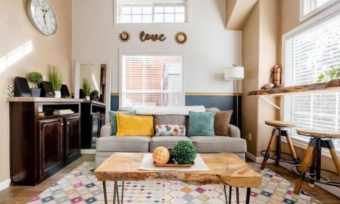 Woodland Park Apartment | Cozy 1BR Chalet Pikes Peak,Grill and Relaxing Patio