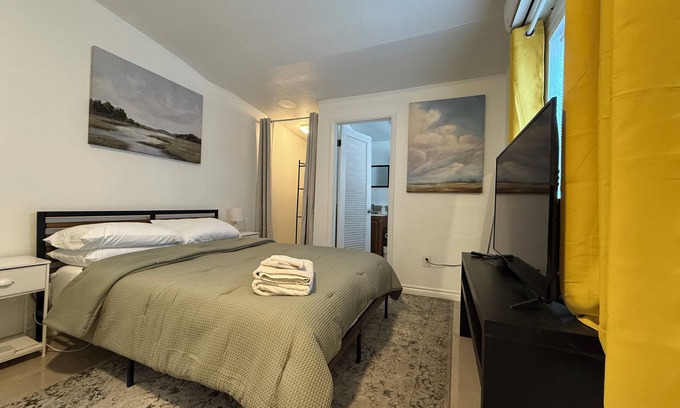 Opa-Locka House | Cozy 1BR Hideaway Guesthouse in Opa-Locka with Kitchen, WiFi, and Private Entry
