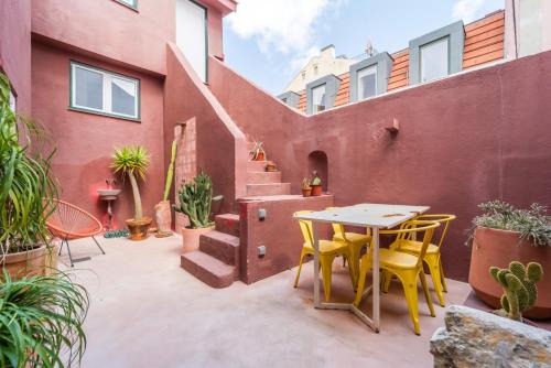 Sao Bento Apartment | Cozy 1BR with Private Terrace Praça das flores | By Airnest