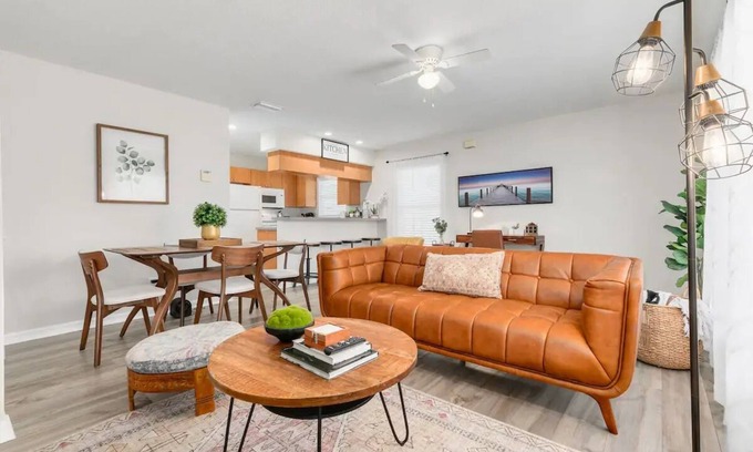 Safety Harbor Apartment | Cozy 2/1 Walkable to dwtn Safety Harbornn