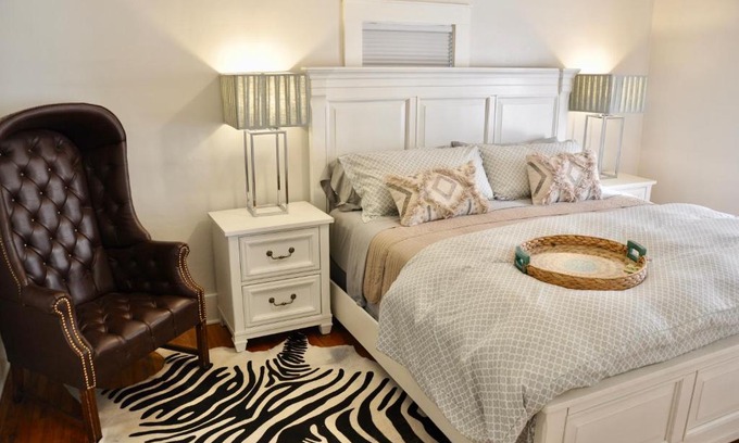 Rapid City Apartment | Cozy 2 BDRM Vacation Rental - 1 Mile to Dtwn Rapid City