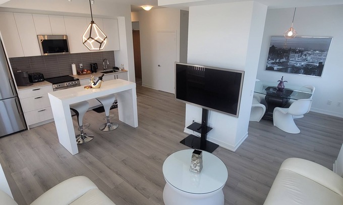 Harwood Condo | Cozy 2 bed & 2 bath Condo