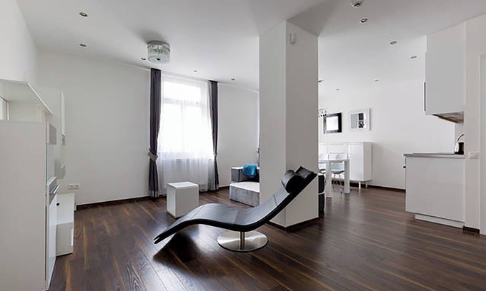 Istvanmezo Apartment | Cozy 2-bedroom apartment with WiFi, AC in charming Budapest