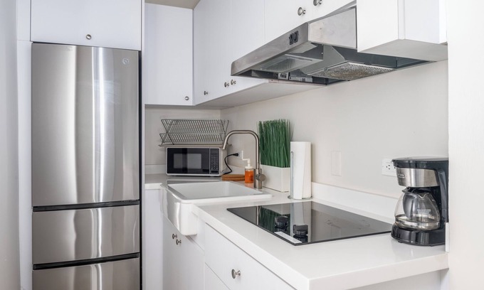 Mercado Apartment | Cozy 2-bedroom apartment in peaceful - historical Old San Juan!